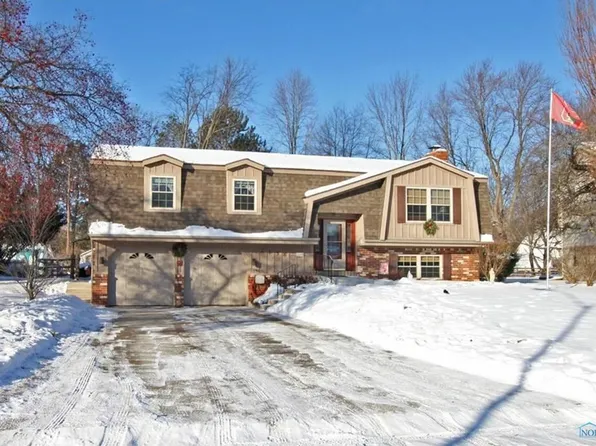 2138 Blackthorn Dr, Toledo, OH 43614