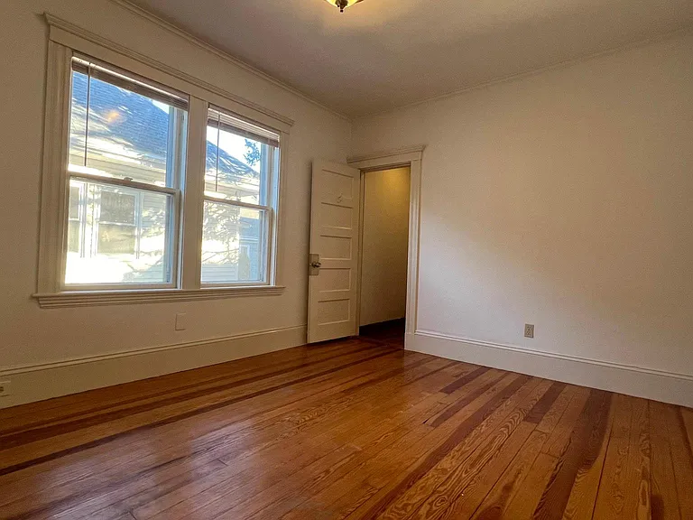 77 Pearson Rd — Photo 13