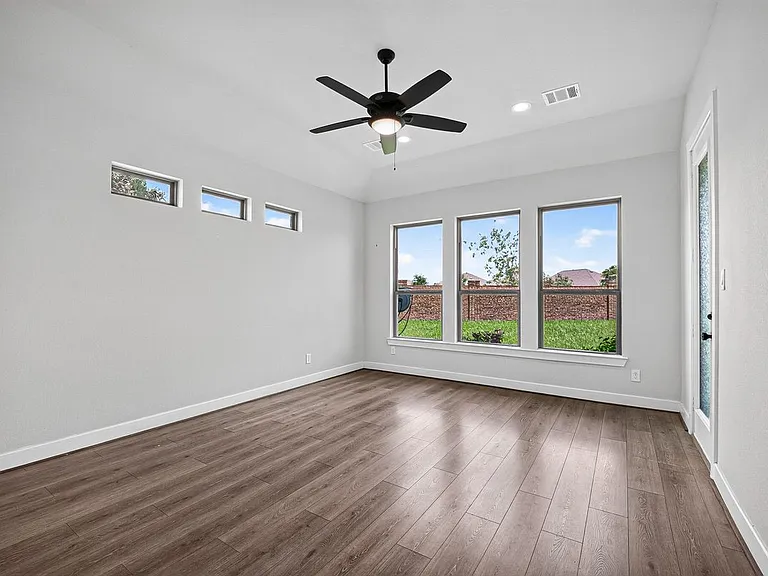 2600 Golden Palms Ln — Photo 14