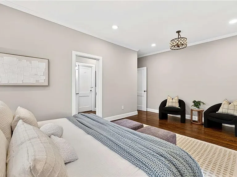 217 Westminster Dr NE — Photo 28