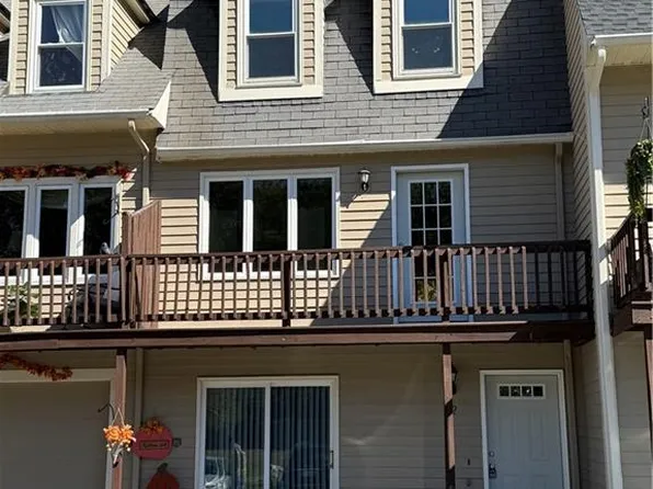 22 Sanwood Dr, Burrillville, RI 02830