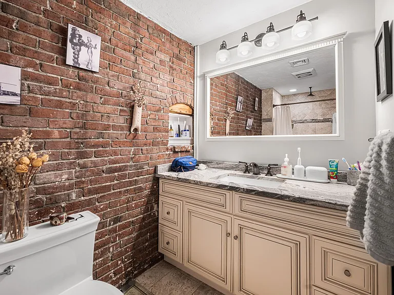 228 Havre St #3 — Photo 12