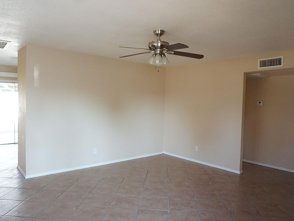 1st image of 1449 S Doran