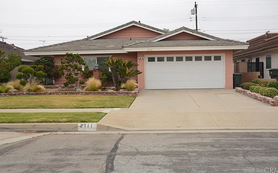 1st image of 2111 Johnson Ct