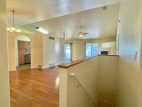 2nd image of 1800 Kingsroyal Ct APT M