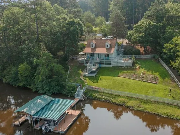 480 Critters Haven Dr, Cross Hill, SC 29332