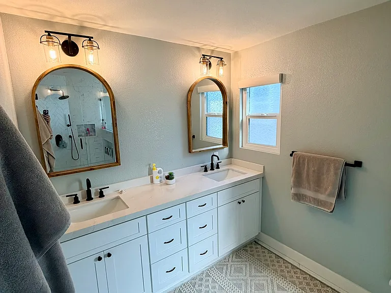 Primary suite bathroom.