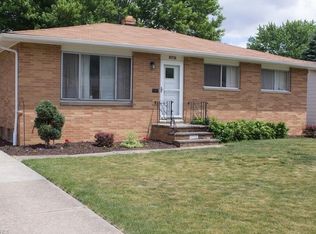 5712 Ralston Dr, Parma, OH 44129