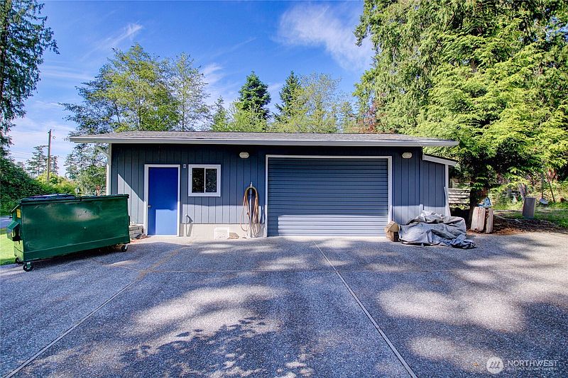 3rd image of 17147 Hope Island Lane