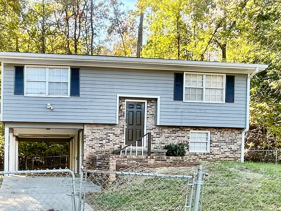 801 Plainville Ter SW