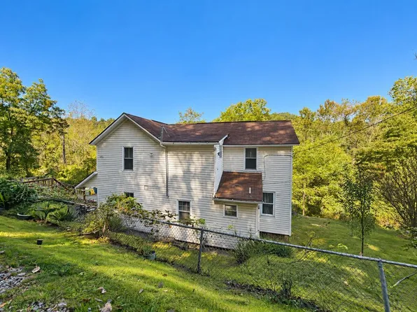 164 Beulah Rd, Mount Hope, WV 25880
