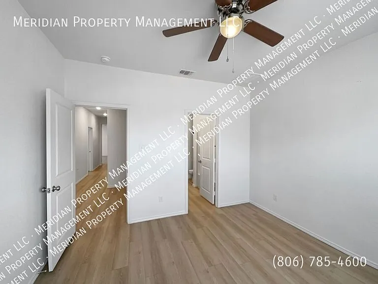 5537 Itasca St #B — Photo 26