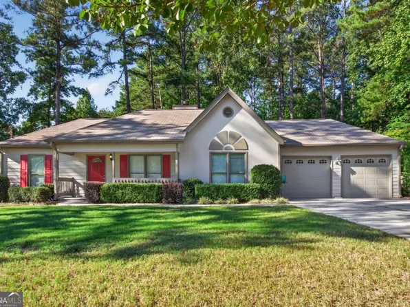 15 Christian Woods Ct, Conyers, GA 30013