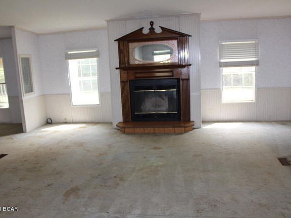 3rd image of 5364 Young Ln