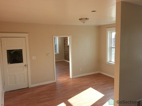 2nd image of 3924 Penrose St #A