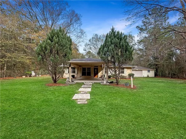 29245 Davis Rd, Sun, LA 70463