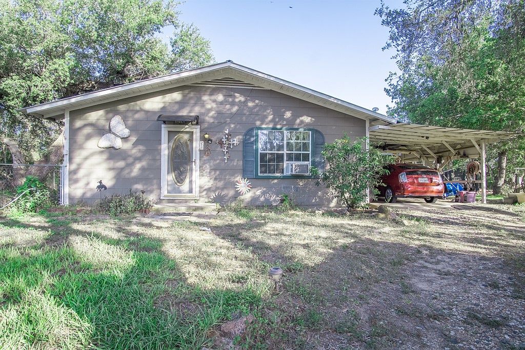 216 View St, Beeville, TX 78102 MLS 422180 Zillow