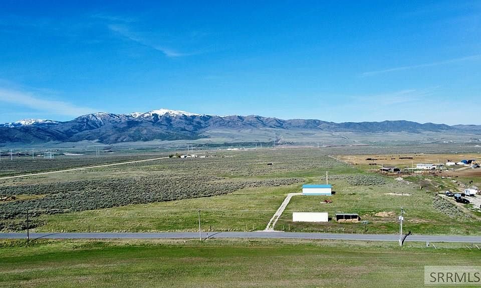 1st image of 22827 S Race Track Rd
