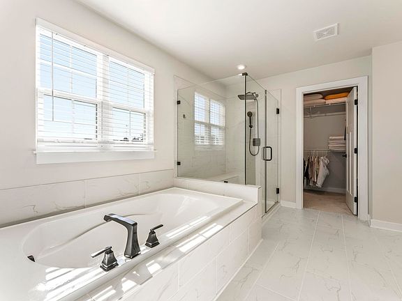 5th image of 508 Van Patten Ct