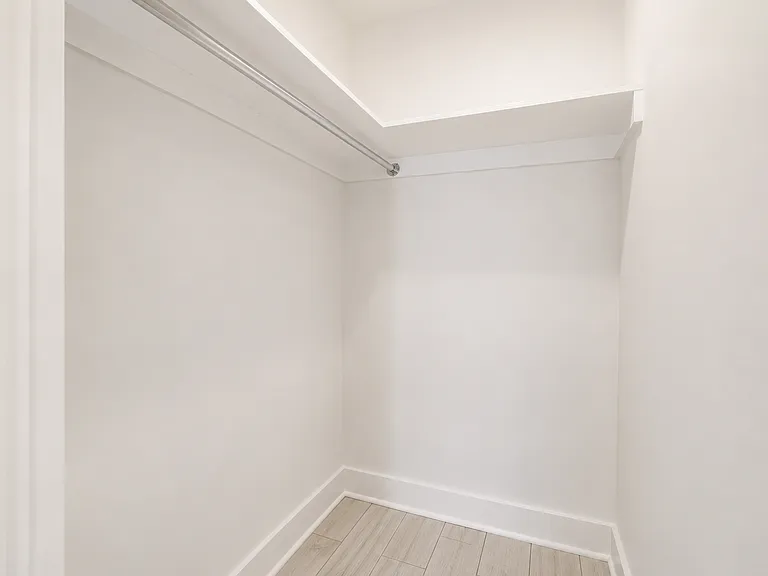 727 Quebec Pl NW #B — Photo 9