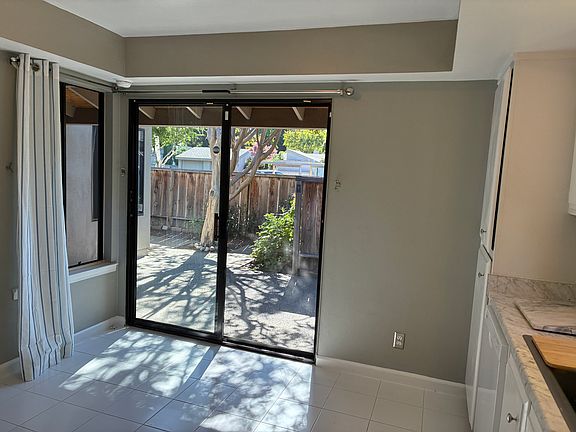 4th image of 3450 W Benjamin Holt Dr
