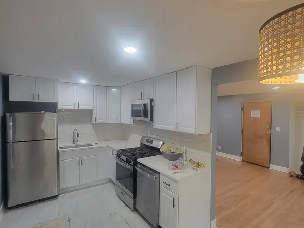 4250 W Lawrence Ave #2W, Chicago, IL 60630