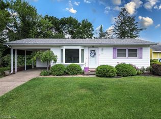 121 Sunset Ln, Marietta, OH 45750