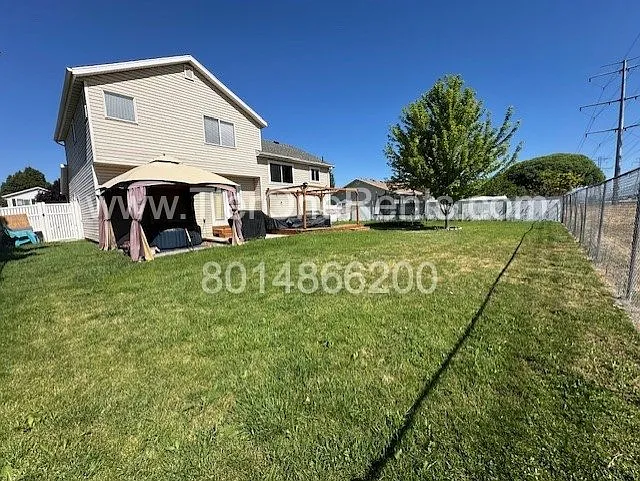 5886 S 3260 W — Photo 24