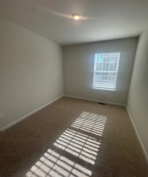 148 Rae Ct — Photo 5