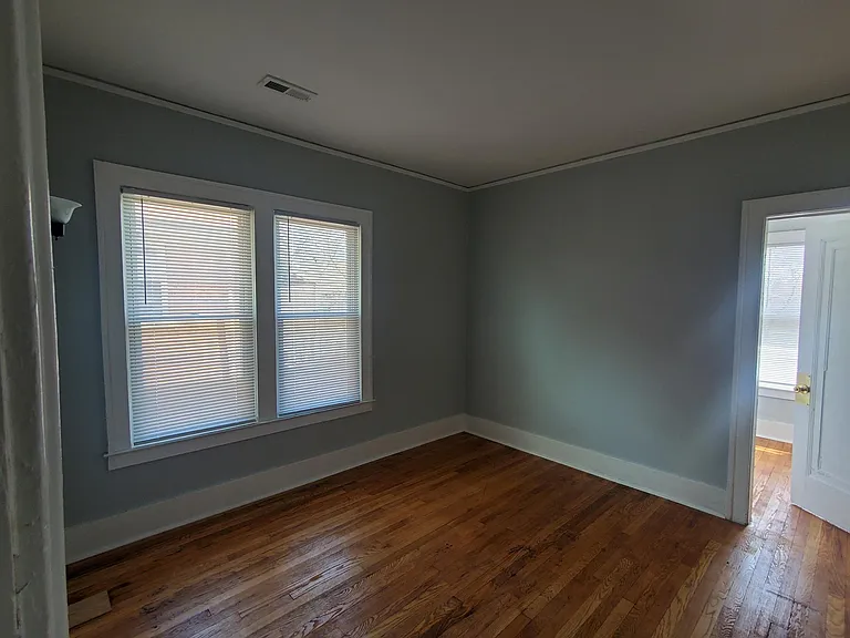 3345 Hogarth Ave #2 — Photo 33