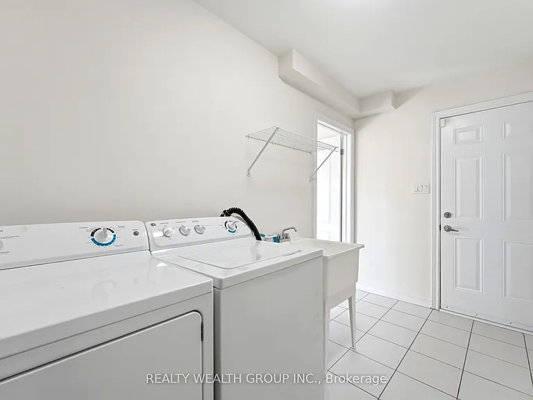 7 City Park Cir — Photo 30