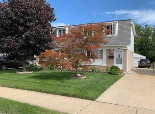 34058 Klein Rd, Fraser, MI 48026