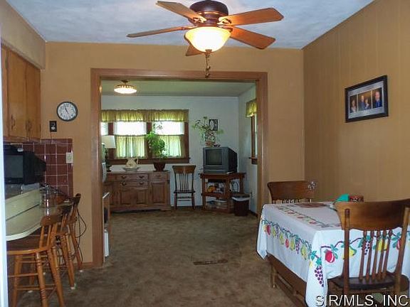 4th image of 9 Glenda Ave