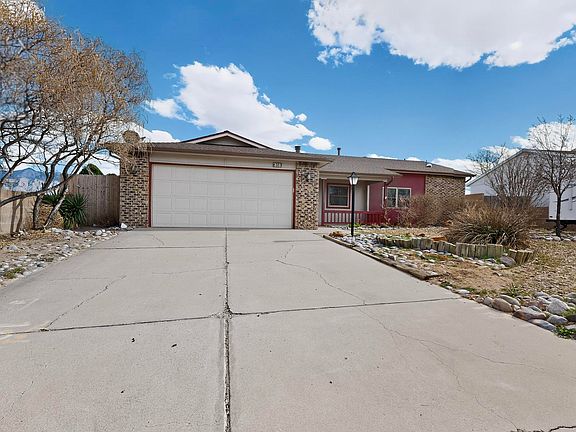 2nd image of 6383 Roadrunner Loop NE