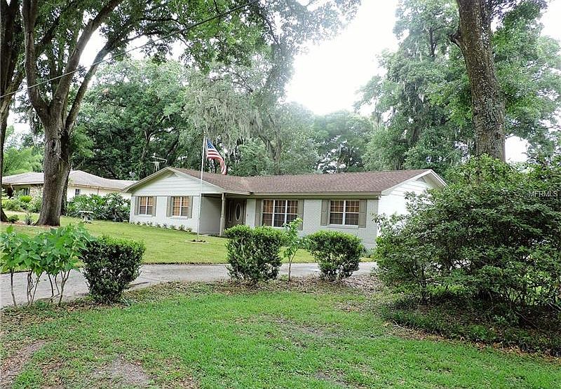 1st image of 2807 Oak Crest Dr