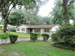 2807 Oak Crest Dr, Plant City, FL 33565
