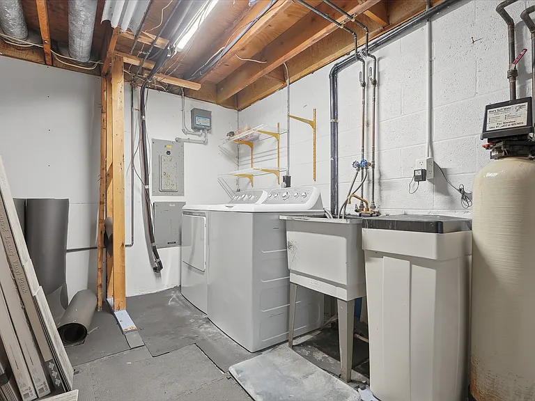 1326 Aarons Way #27 — Photo 40