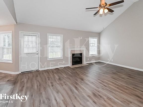 2nd image of 672 Stonewall Ln