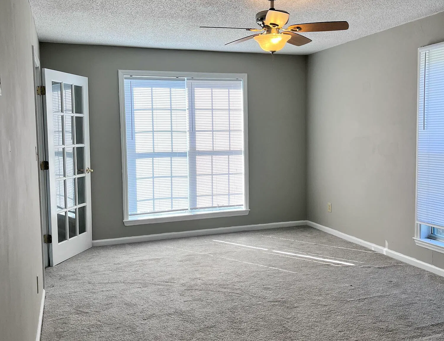 4 bed, 2.5 bath, $2,150 — Photo 4