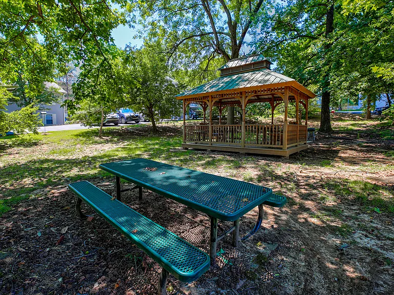 Kenzi Estates — Photo 15