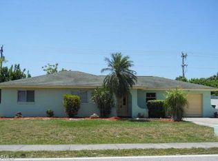 206 Arthur Ave, Lehigh Acres, FL 33936