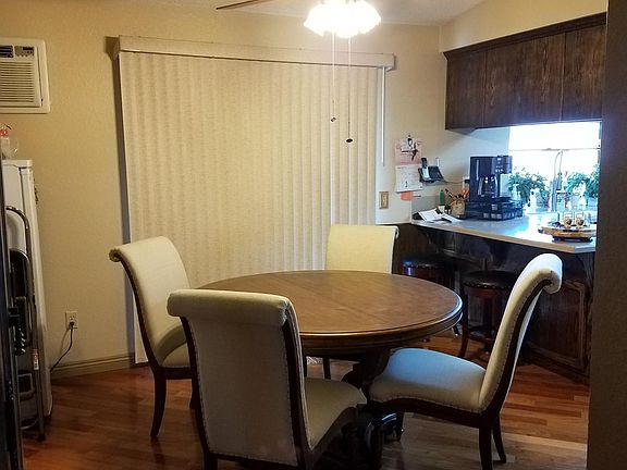 4th image of 15436 Mesquite Ave