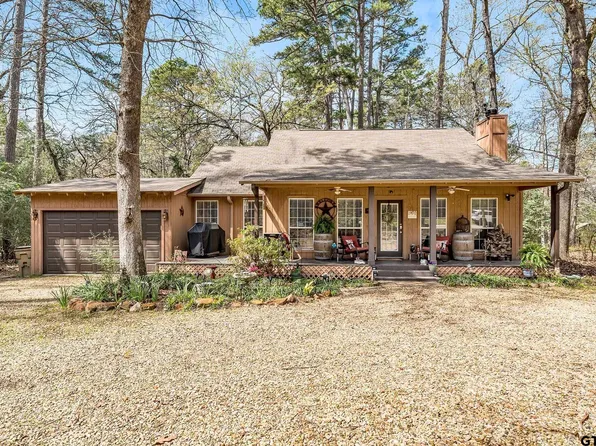 241 Peaceful Valley Trl, Holly Lake Ranch, TX 75765