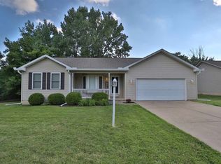 4629 S Lake Camelot Dr, Mapleton, IL 61547