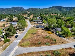 Basil Pl, Tehachapi, CA 93561