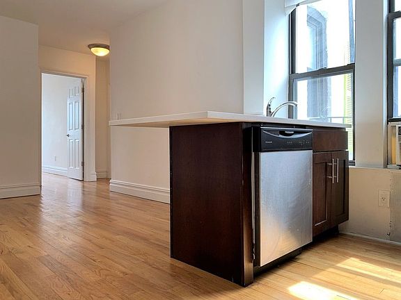 4th image of 21-81 38th St #419