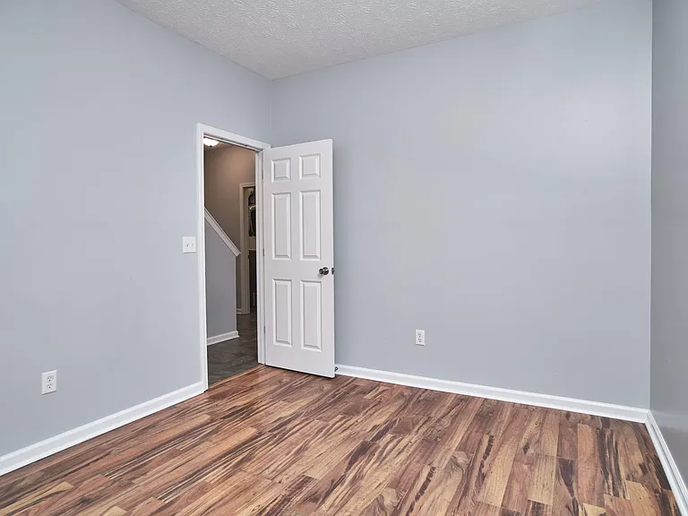 11080 McDowell Dr — Photo 24