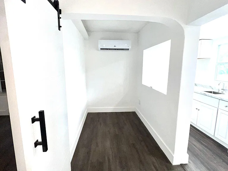 57 NW 48th Pl #5 — Photo 7
