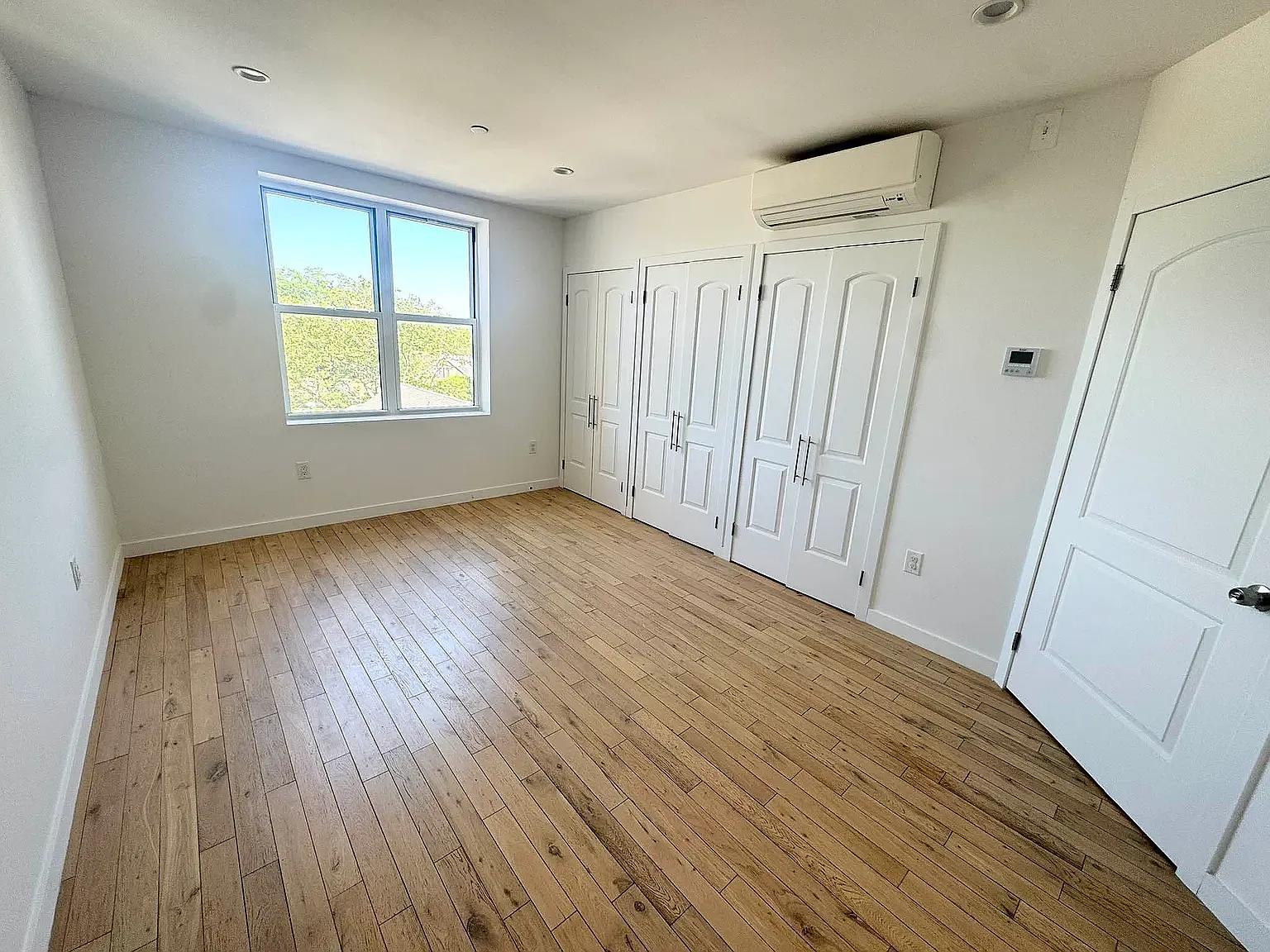 2481 Ocean Avenue — Photo 4