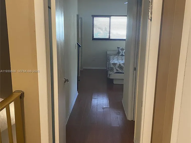 8950 Collins Ave #7 — Photo 1